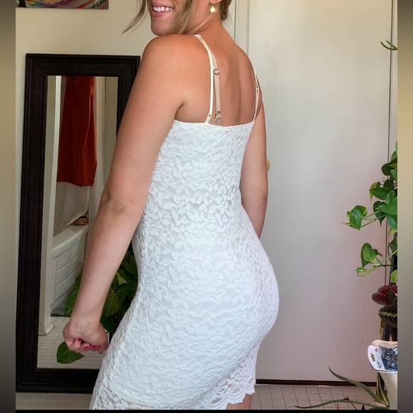 White Lace with under slip Zara Mini Dress - Picture 2 of 5